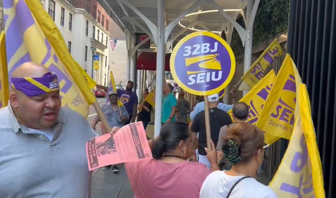 32BJ cleaners strike in the diamond district