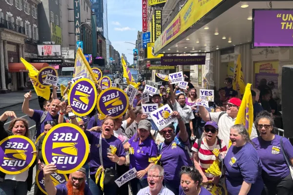 Broadway Cleaners Union Votes to Authorize Strike