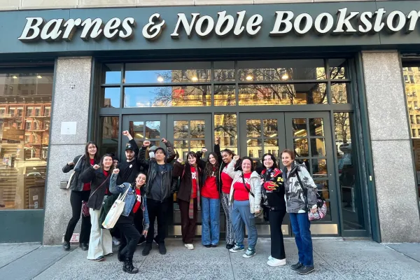 barnes-noble-workers-upper-west-side-manhattan-store-vote-overwhelmingly-join-rwdsu-unnamed41.jpg