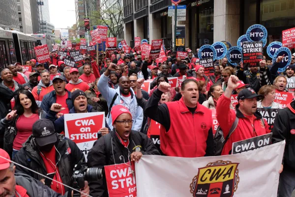 verizon-workers-overwhelmingly-ratify-new-contracts-dscf2825.jpg