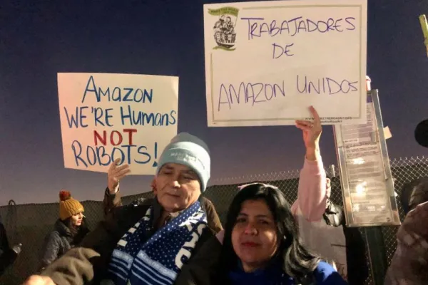 workers-and-supporters-rally-better-conditions-staten-island-amazon-fulfillment-center-unnamed51.jpg