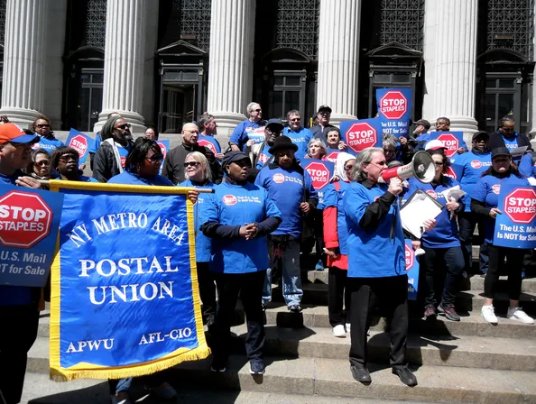 apwu-victory-against-privatization-usps-screenshot2017-01-05at40951pm.png