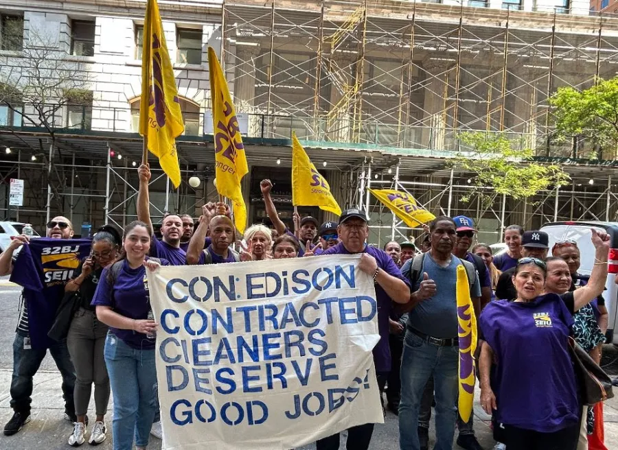 cleaners-rally-outside-con-ed-hq-demand-utility-giant-provide-family-sustaining-jobs-unnamed35.jpg