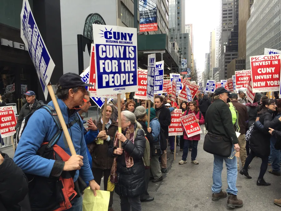 cuny-faculty-staff-holds-die-call-increased-investment-students-and-faculty-img5142.jpg