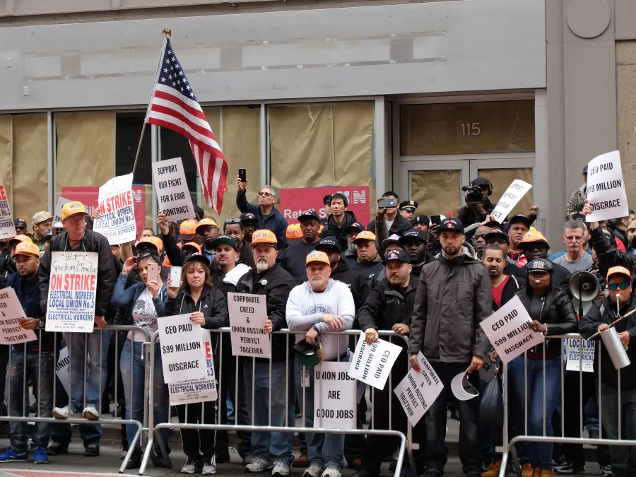 ibew-local-3-members-remain-strike-nyc-audits-charter-communications-dscf4837.jpg